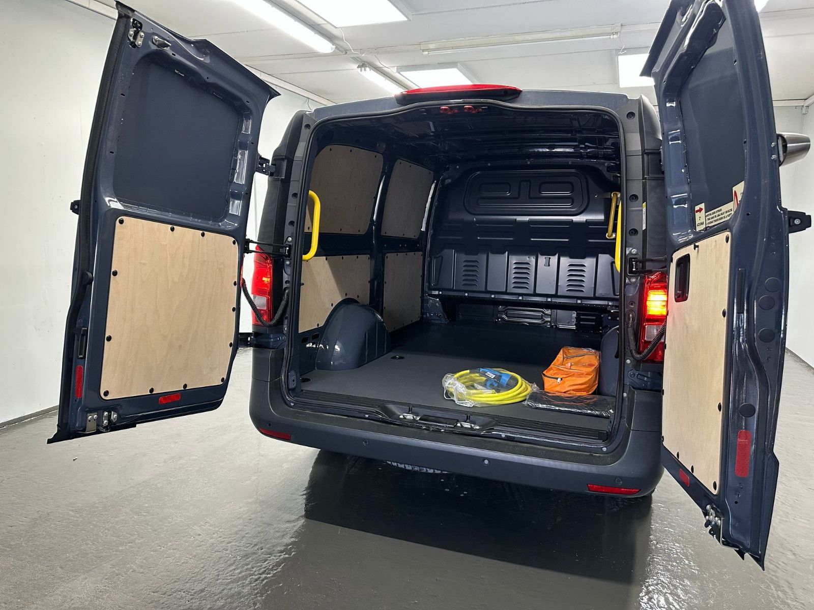 Fahrzeugabbildung Mercedes-Benz eVito *KLIMA*KAMERA*PDC*DAB*SH*