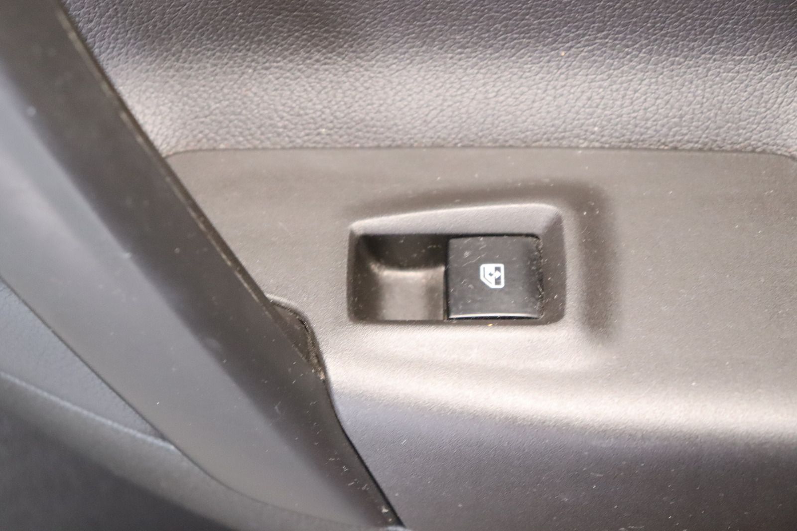 Fahrzeugabbildung Opel Meriva 1.3 CDTI Lenkradhzg. * PDC * Tempomat