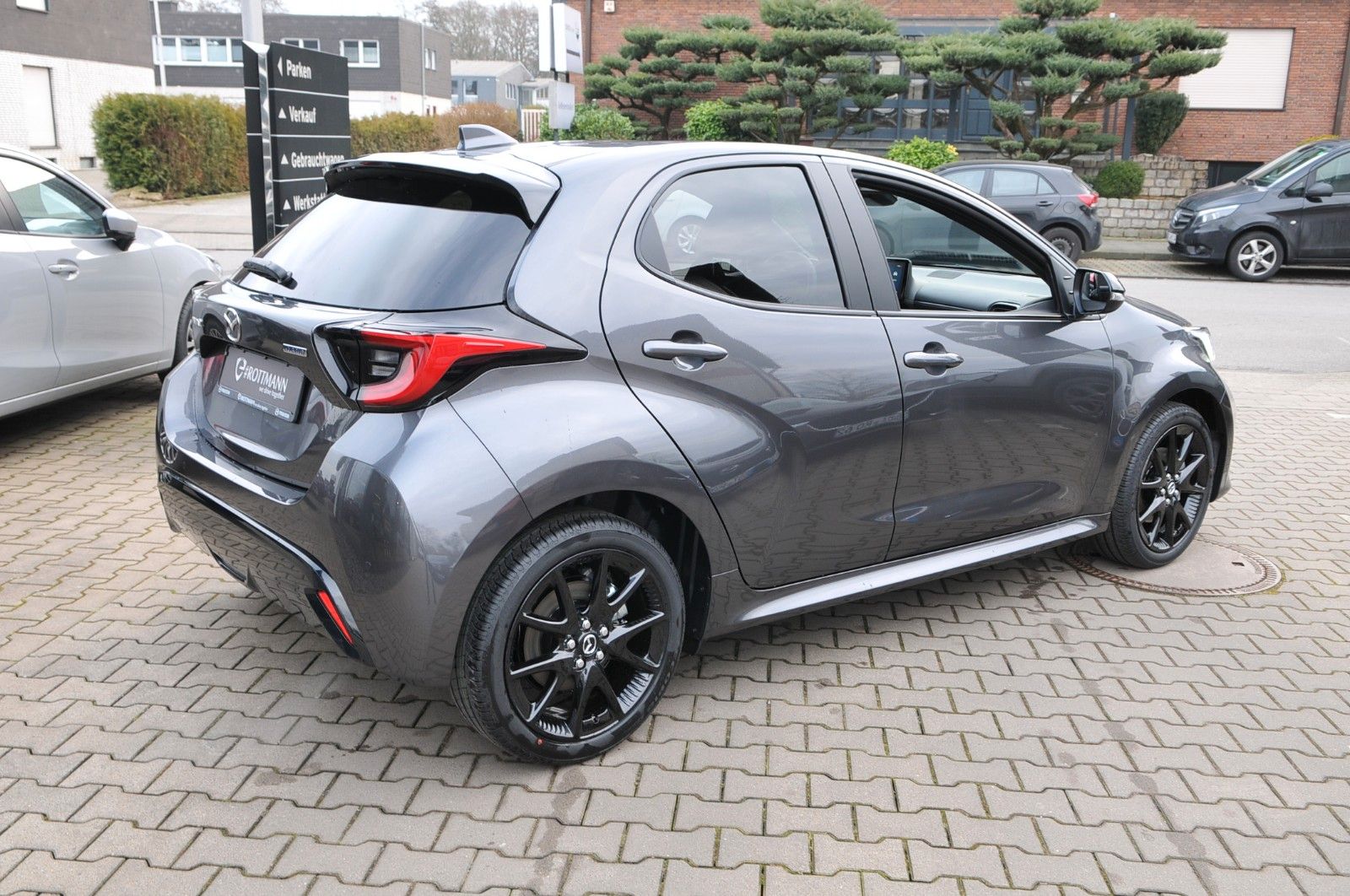 Mazda 2 Hybrid - Bild 11