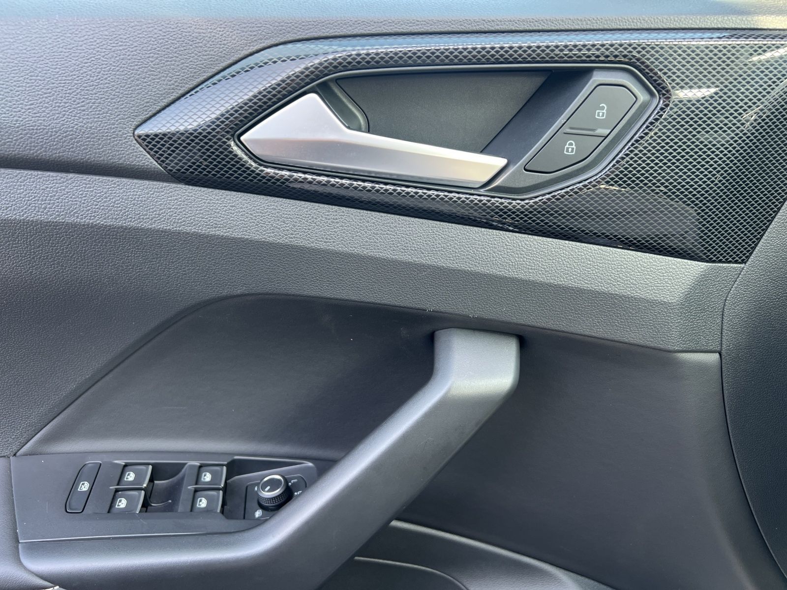 Volkswagen T-Cross - Bild 8