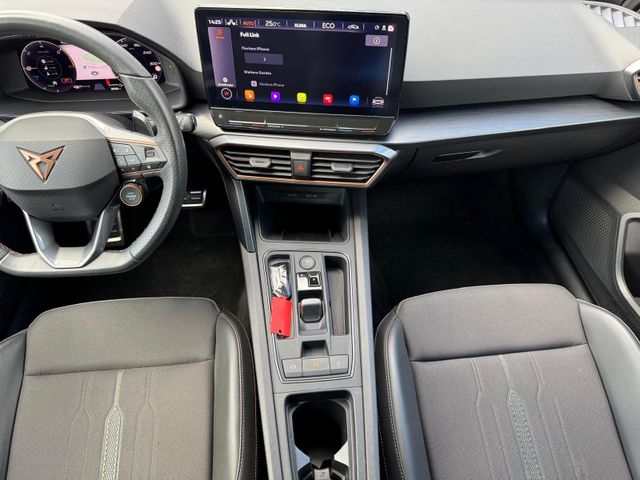 Leon ST 1.4 eHYBRID 180kW VZ DSG ACC/NAV/RFK/DCC