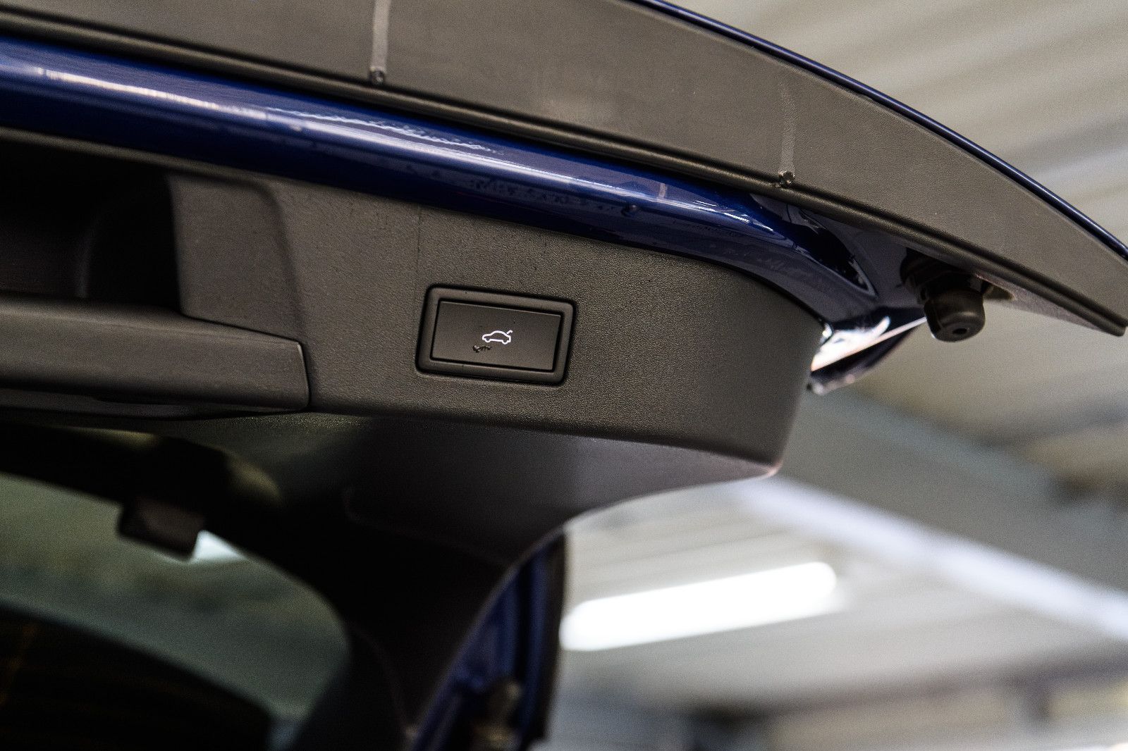 Fahrzeugabbildung Volkswagen ID.4 Pro IQ-LED+360°KAM+EASY-OPEN+NAV+ACC+WÄRMEP