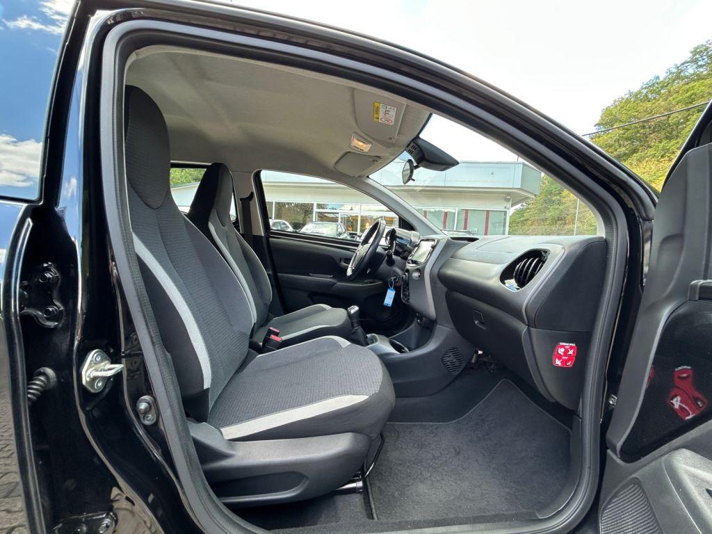 Toyota Aygo X Aygo x-play Team Deutschland, миниатюра 16