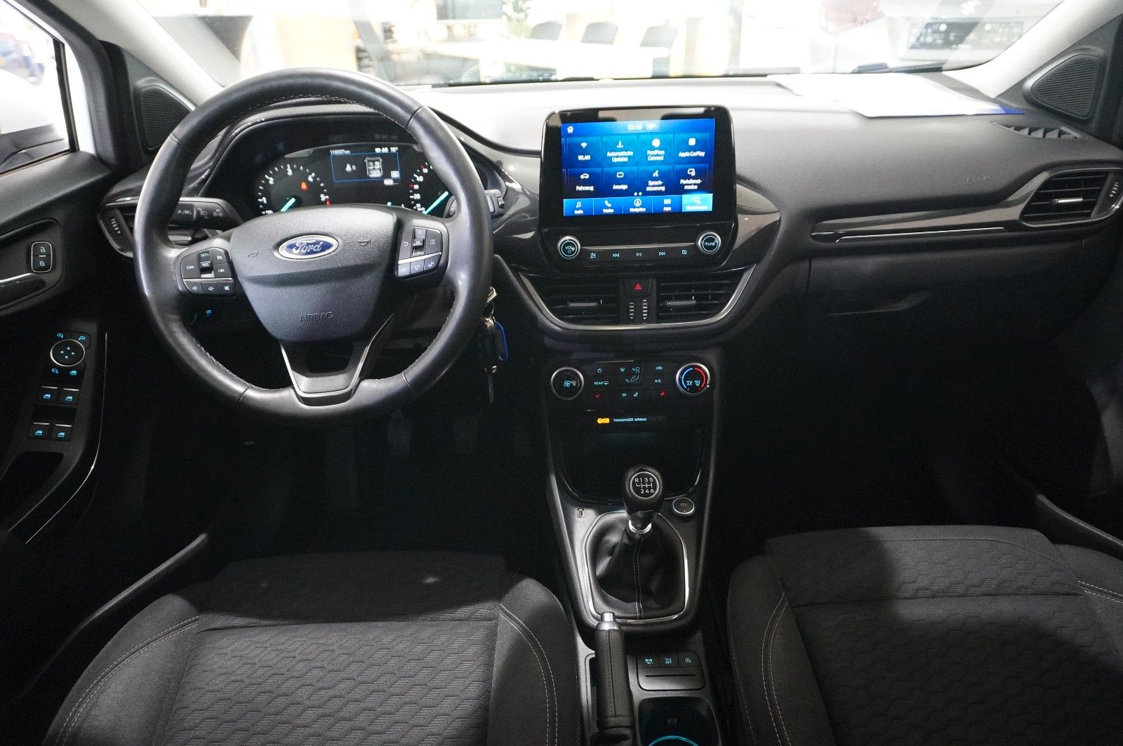 Fahrzeugabbildung Ford Puma 1.5D TITANIUM NAVI/LED/SHZ/TEMP./PDC/DAB+