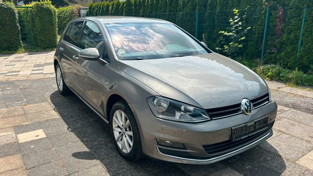 VW Golf 1.2 TSI BMT LOUNGE, Navi, PDC, Sitzh.