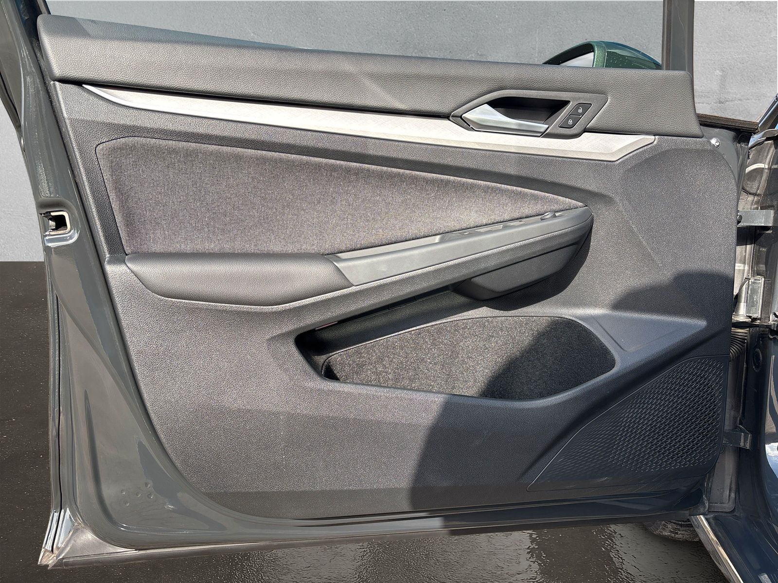 Fahrzeugabbildung Volkswagen Golf Variant 1.0 TSI Life ACC AppConnect SHZ PDC