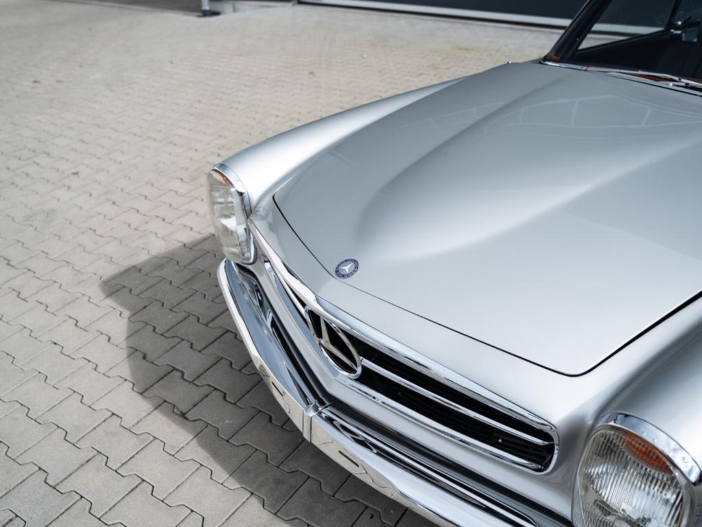 Mercedes-Benz SL 280