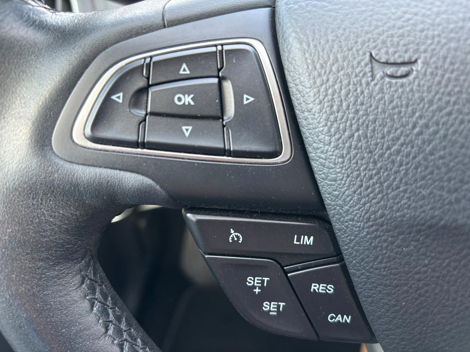 Ford Focus Turnier Titanium* Navigation *Automatik