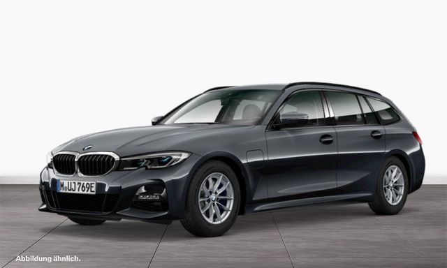 BMW 330e Touring