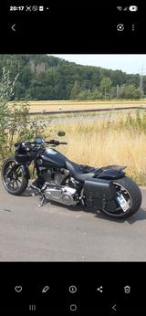 Harley-Davidson Breakout - gebrauchte Motorräder in Aachen