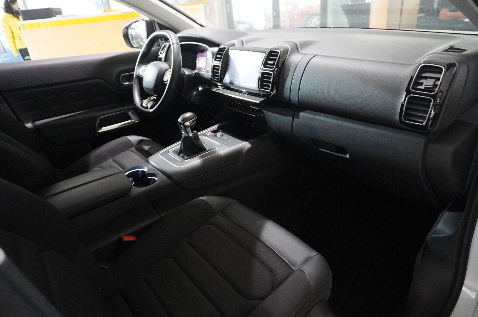 Fahrzeugabbildung Citroën C5 Aircross 1.2T FEEL PACK NAVI/LED/KAMERA/VIRT.