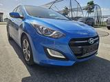 Hyundai i30 YES! NAVI*SHZ*ALU*GRA*KAMERA*MFL beheizt* - Hyundai i30: Kleinwagen