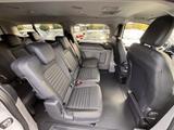 Ford Transit Custom Kombi L2H1 8 Sitzer 4WD Automatik - schwarze Ford Transit Custom