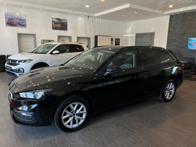 SEAT LEON 2.0TDI*NAV*LED*DIGI*ACC*DAB*8-FACH*1-HAND
