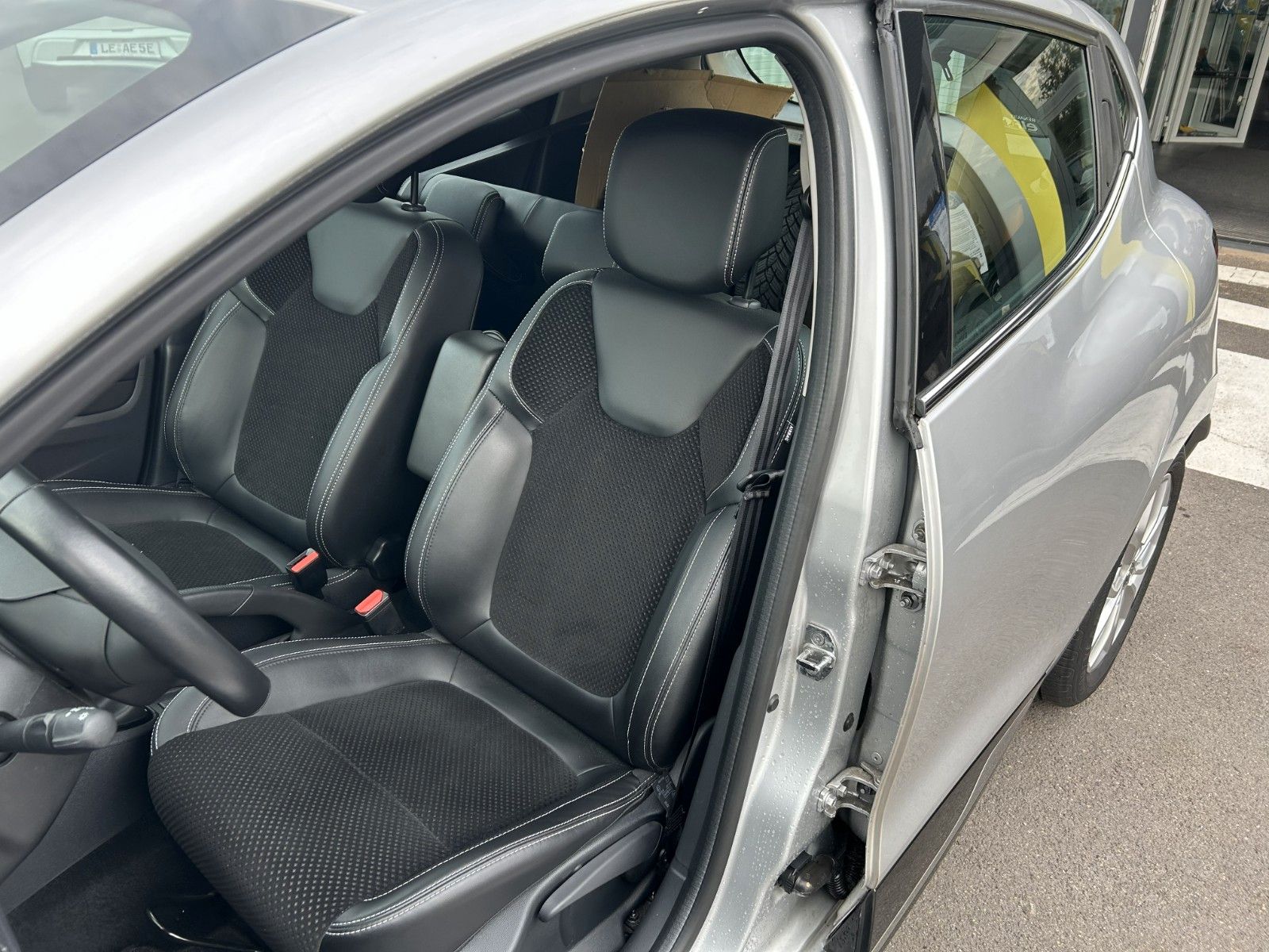 Fahrzeugabbildung Renault Clio IV Collection