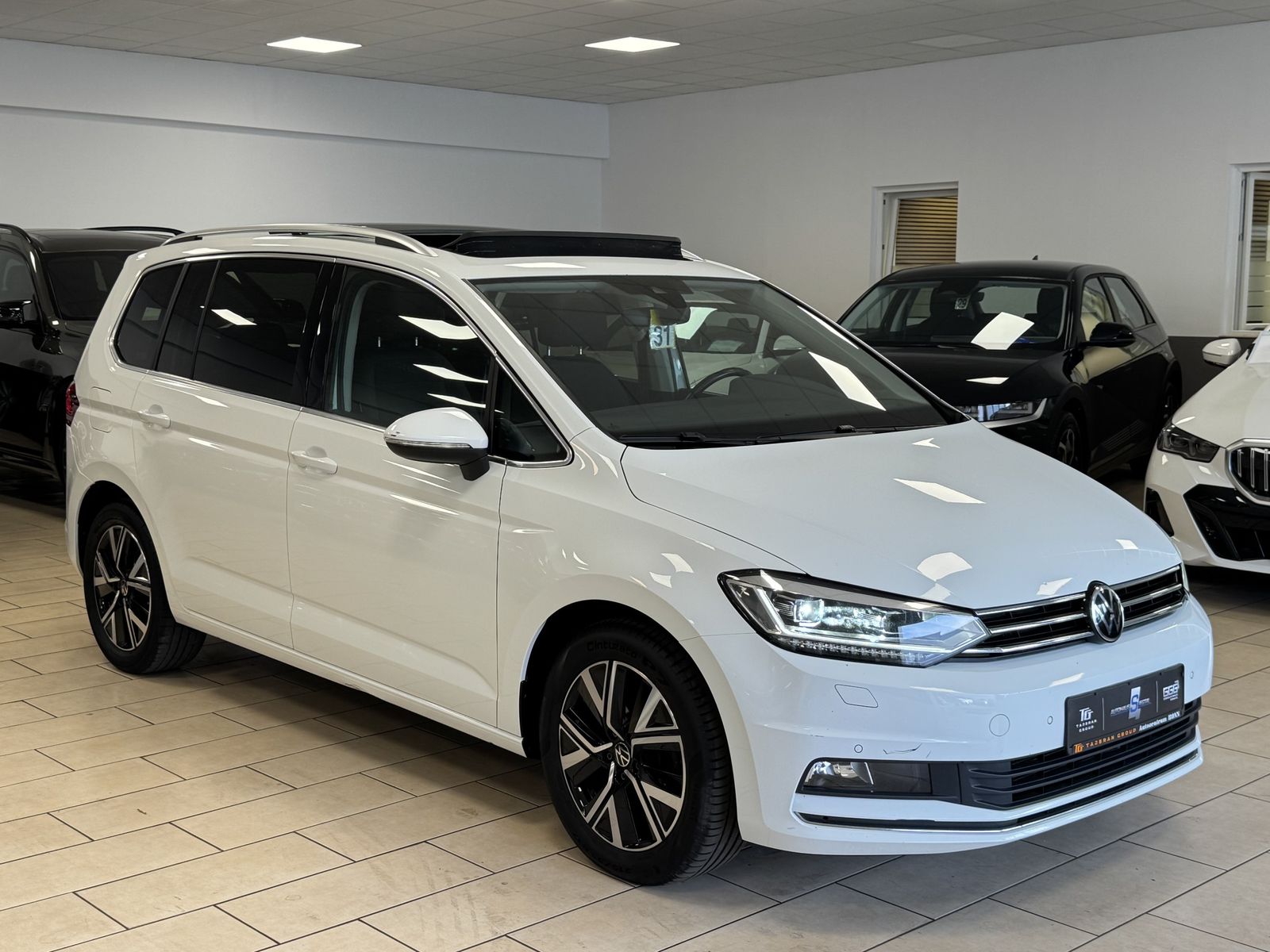 Volkswagen Touran Pano*AHK*LED*ACC*Navi*CarPlay*W-Paket*1H imagem 3