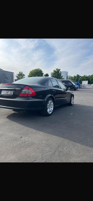 Mercedes-Benz E 280