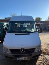 Mercedes-Benz Sprinter - Mercedes Sprinter mit Halbautomatikschaltung