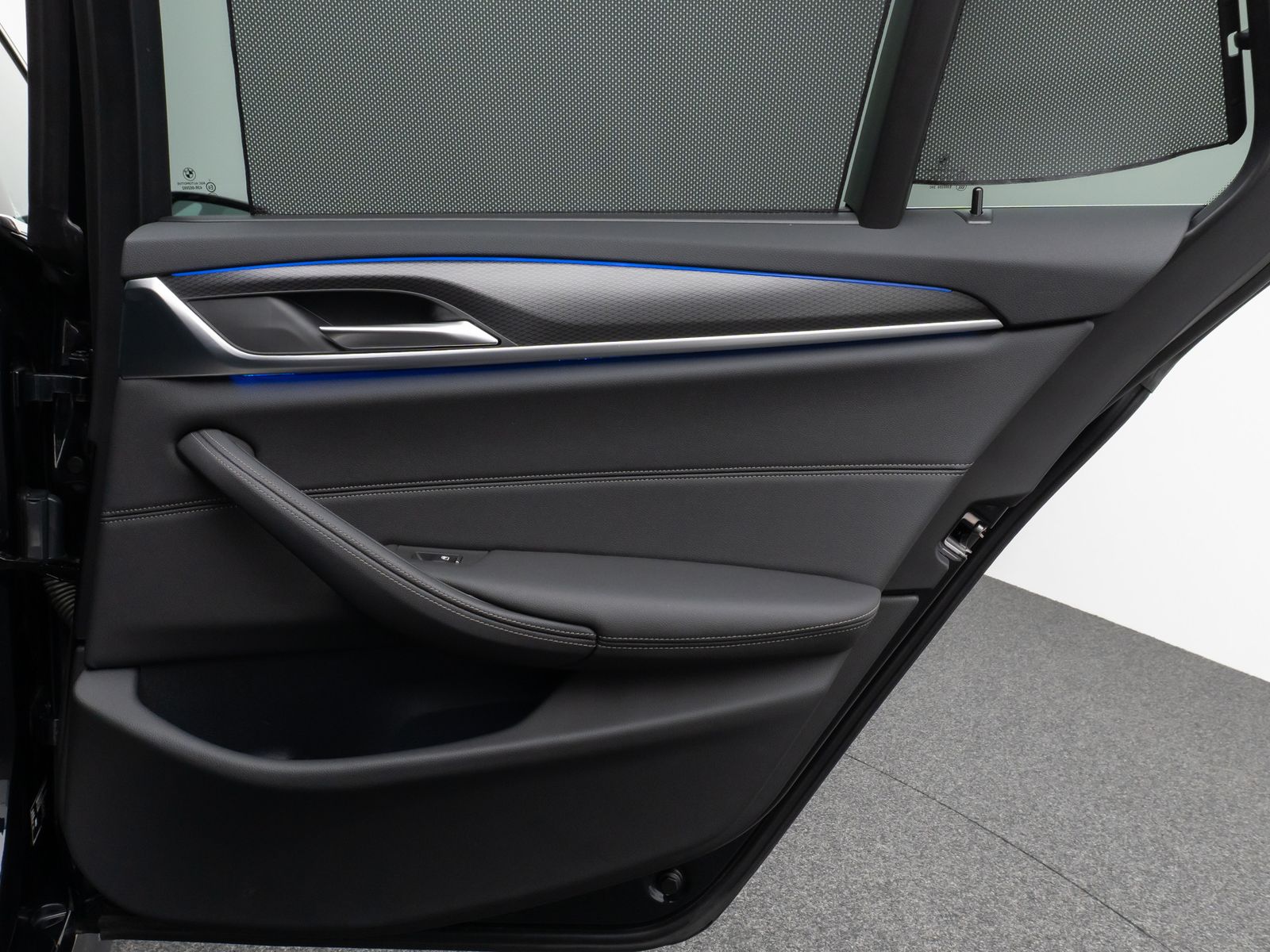 Fahrzeugabbildung BMW 520d xD M Sport Kamera HUD DAB 4xKlima Alarm AHK