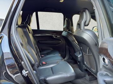 Volvo XC90 - 12