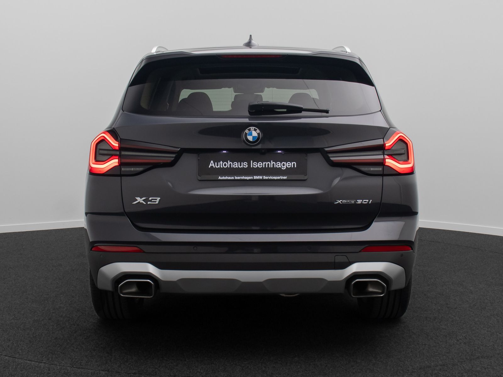 Fahrzeugabbildung BMW X3 xD30i  DAB Kamera HiFi AHK Panorama Laser 19"