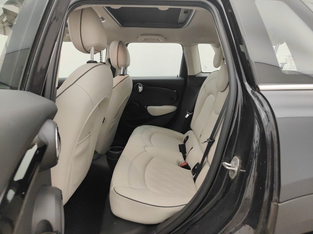 Fahrzeugabbildung MINI Mini Cooper Classic Trim LED/NAVI/SHZ/PANO/LEDER