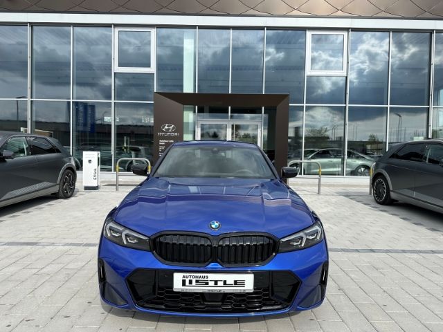 Fahrzeugabbildung BMW 330 i M Sport +NAVI+M-PAKET+RFK+SHZ+KLIMA+BT+HUD