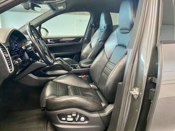 Porsche Cayenne - 7