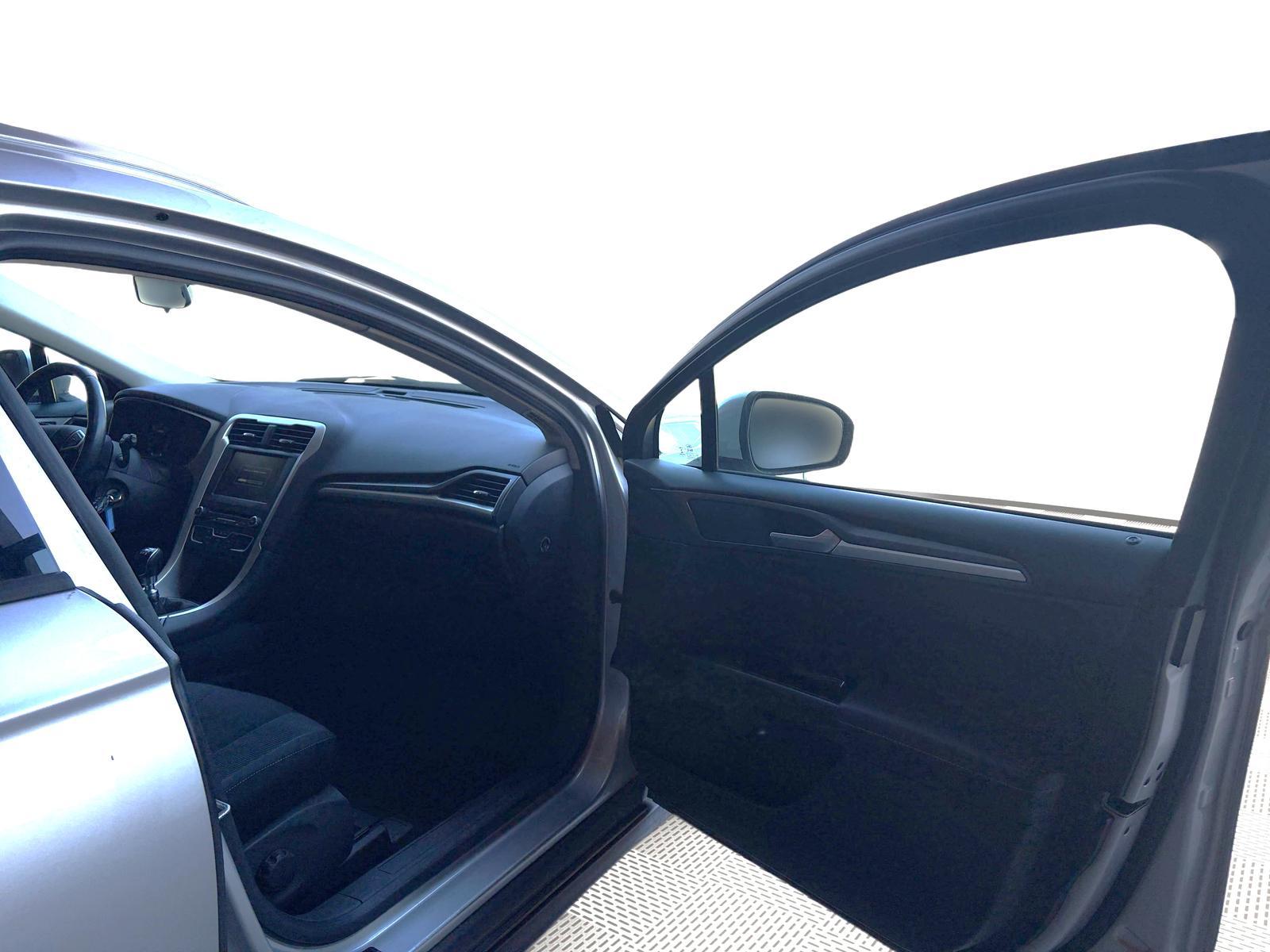 Ford Mondeo 2015 — photo 15