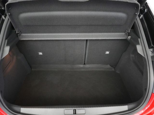 Corsa F FACELIFT YES+LED-LICHT+SITZHEIZUNG+LENKR