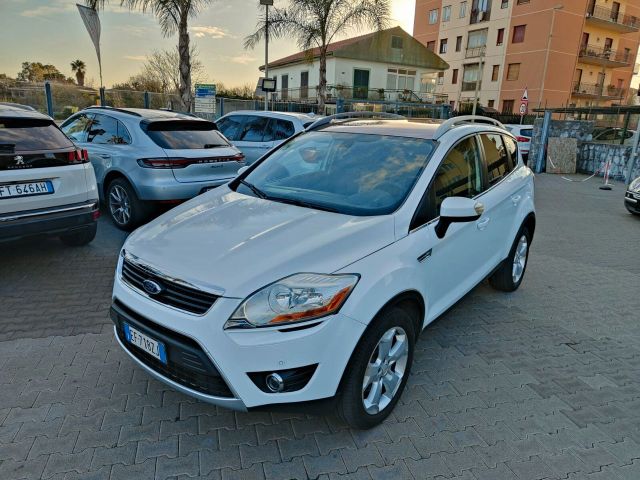 Ford Kuga 2.0 TDCi 163 CV 4WD Titanium da vetrin