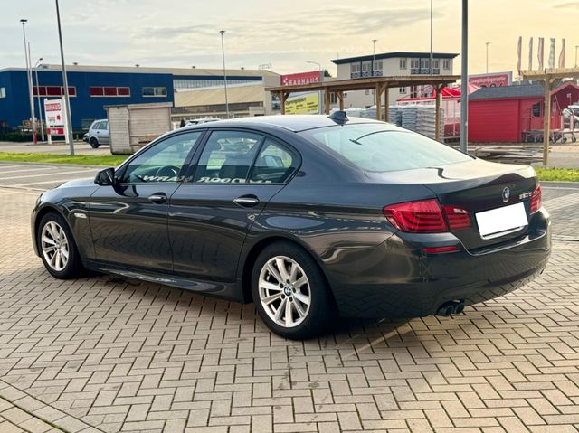 BMW 520d Aut. M-SPORTPAKET/HEAD-UP/COMFORT/AHK/SOFT