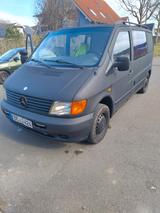Mercedes-Benz Vito - Mercedes-Benz Vito mit Benzin-Antrieb: Kleinbus