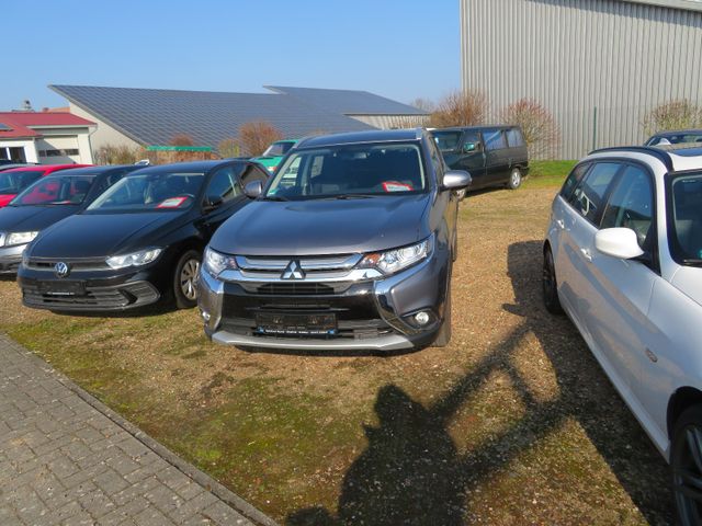 Mitsubishi Outlander Edition 100 2WD