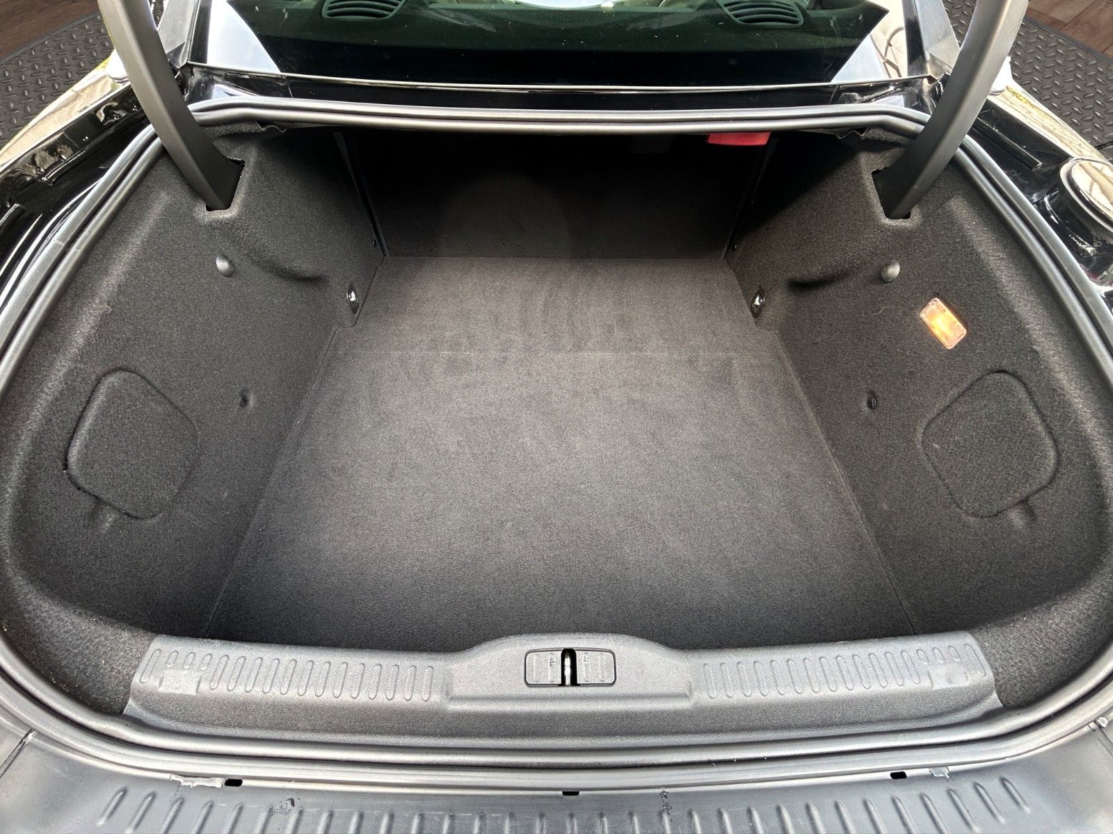 Fahrzeugabbildung Peugeot RCZ 200 Klimaaut/el Ledersitze/Shz/Xenon/