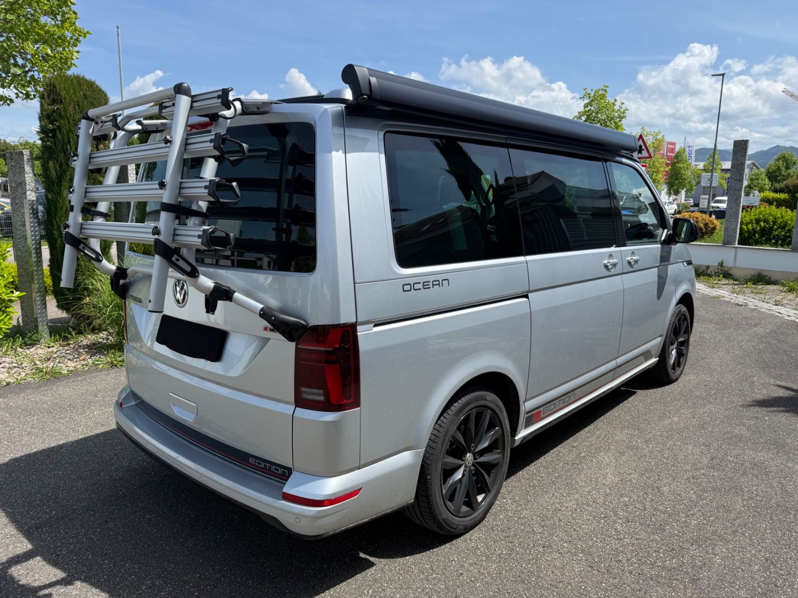 Volkswagen T6.1 California Edition Red . 2 foto 17