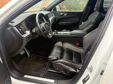 Volvo XC60 - 11