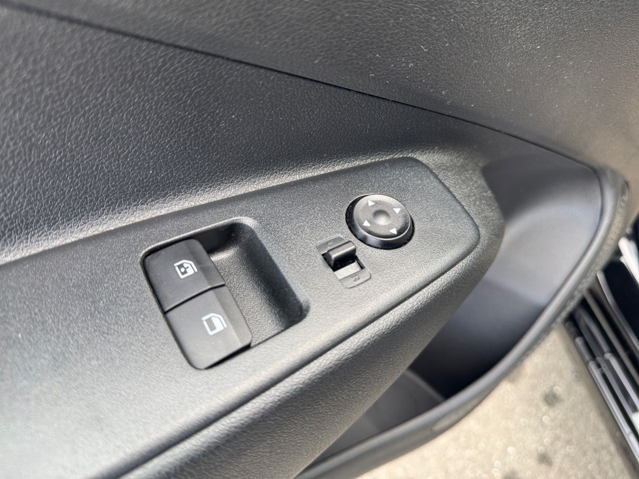 Fahrzeugabbildung Hyundai i10 TREND NAVI*KLIMAAT*TEMPOM*DAB*SHZ*LHZ*DAB*