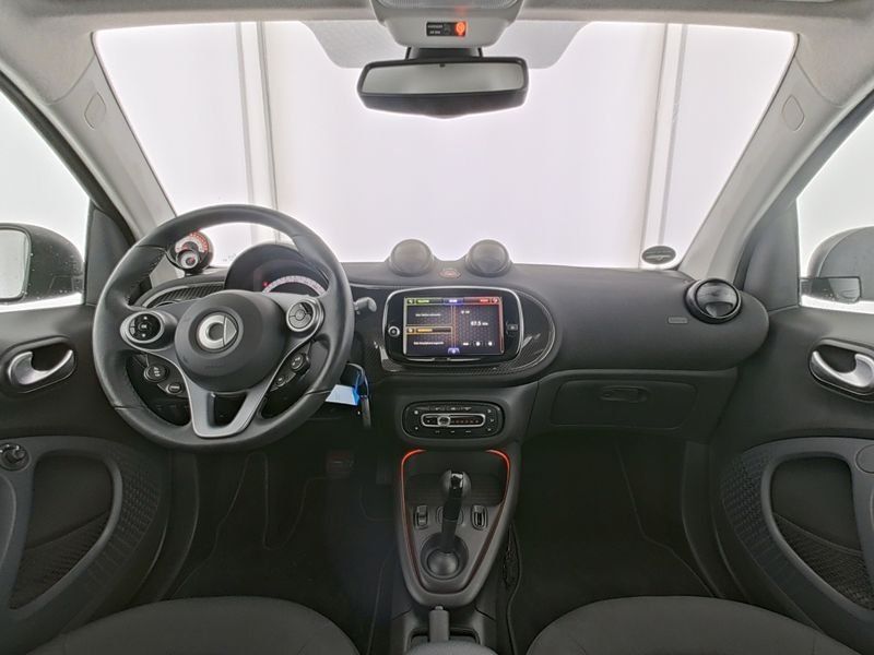 Fahrzeugabbildung Smart Smart Fortwo EQ Passion EXCLUSIVE+22-KWBORDLADE