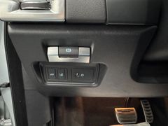 JAGUAR E-PACE D180*R-Dynamic S*AWD*LEDER*LED*KAMERA* JAGUAR E-PACE D180*R-Dynamic S*AWD*LEDER*LED*KAMERA*