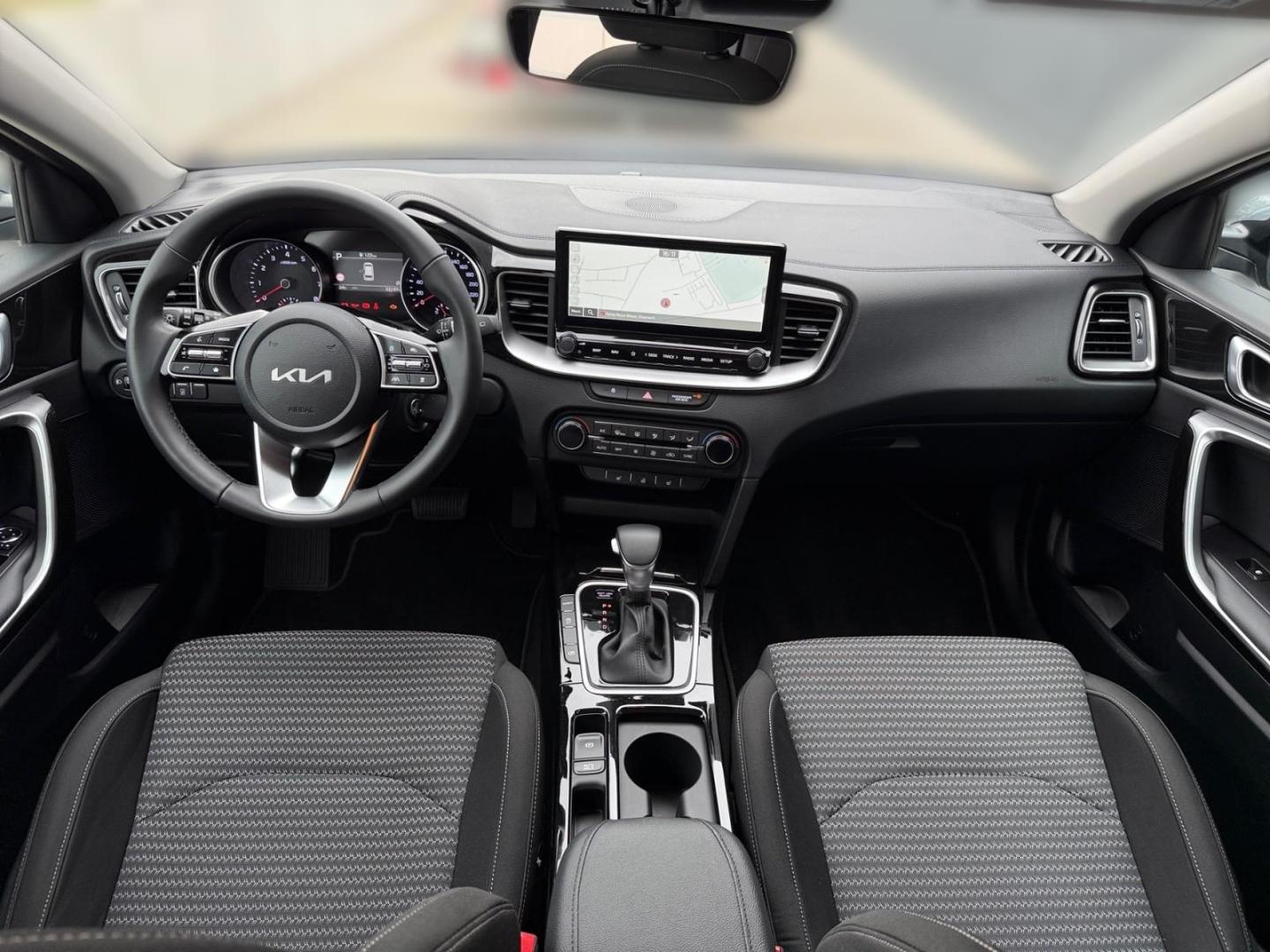 Kia Ceed_sw 1.5T Vision DCT7 Komf+ NAV PDC Klimaauto