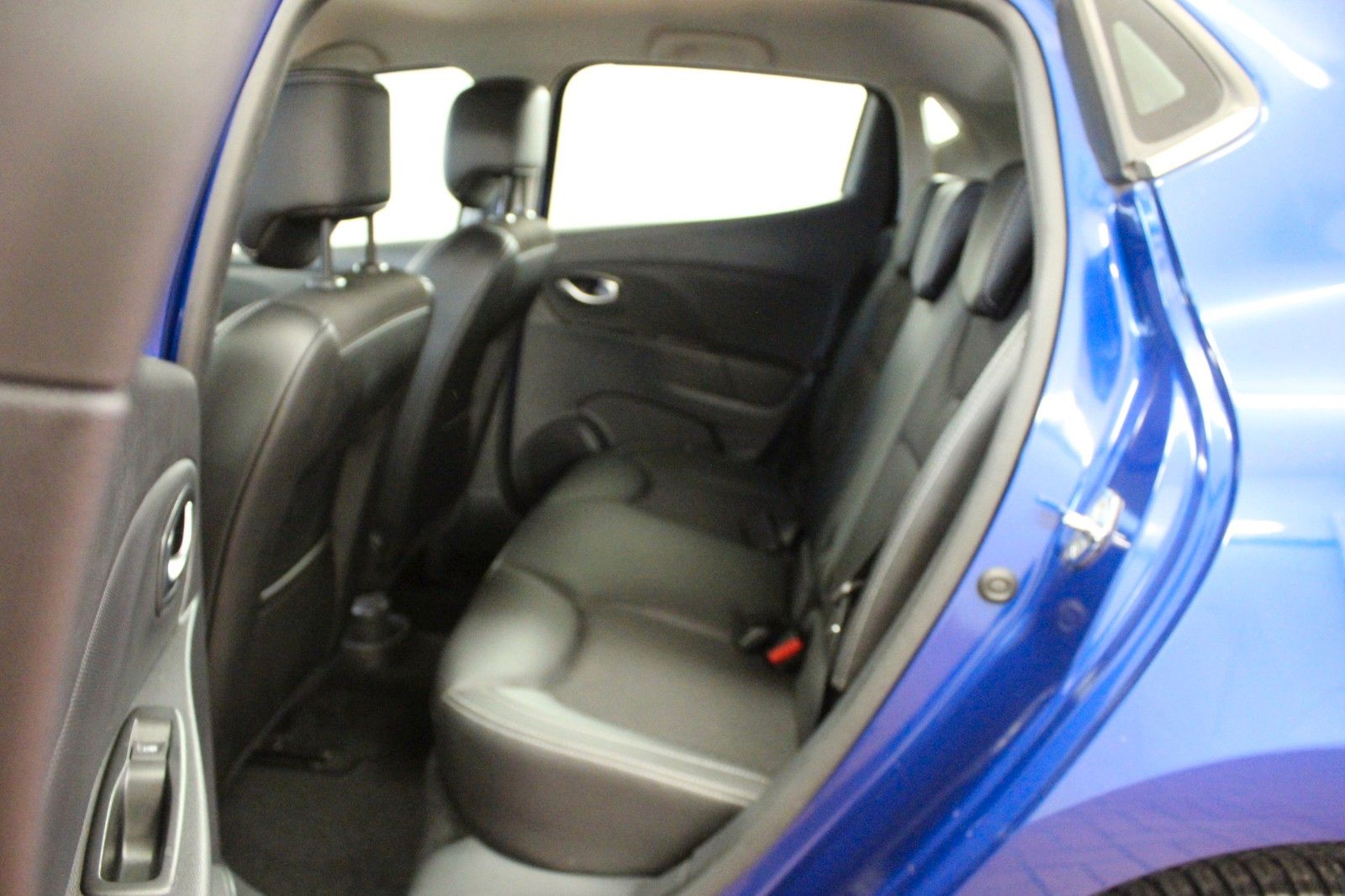 Fahrzeugabbildung Renault Clio TCe 90 Intens*Navi*Klima*PDC*