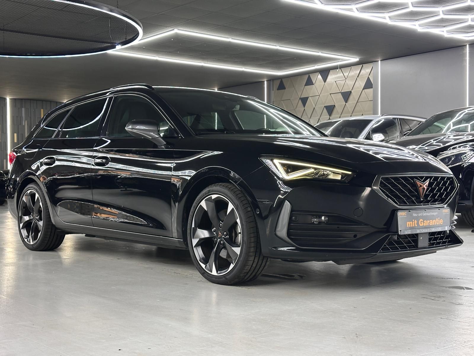 Cupra Leon e-Hybrid 1.4 TSI VIRTUAL/AHK/LED imagem 3
