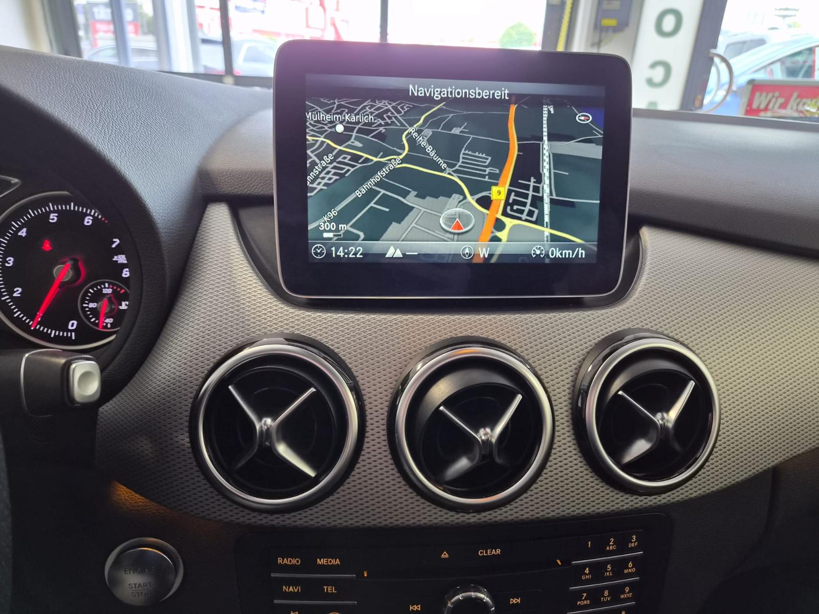 Mercedes-Benz B 200 Urban Style /Kamera/LED/NAVI/SCHECKHEFT