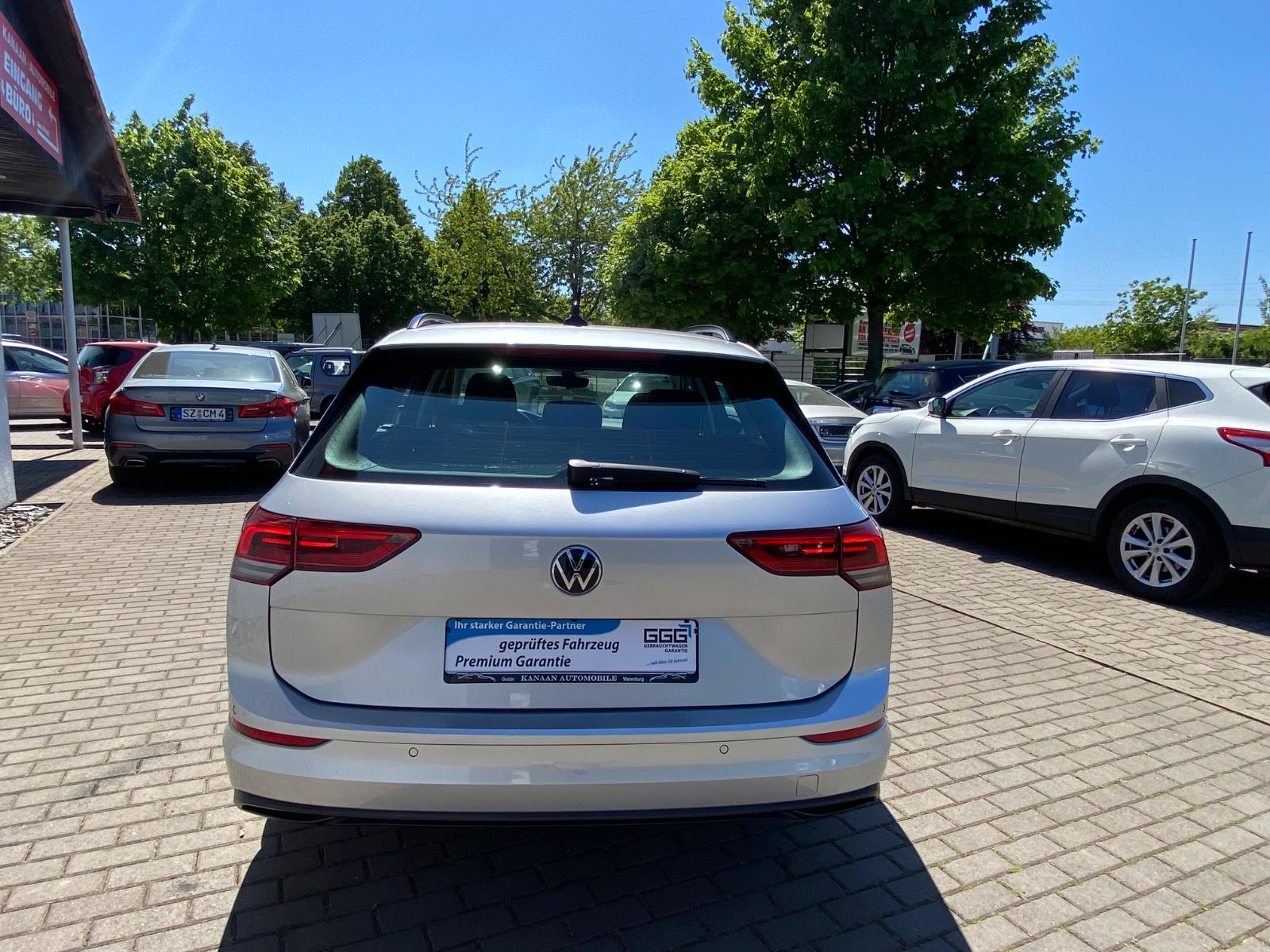 Volkswagen Golf 8 Variant Life 2.0 TDI / DSG / LED/ NAVI/