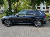 BMW X5 M50 M50d-Massage SoftC PANO SkyL HUD 360 KLS - gebrauchte BMW X5 M50 aus dem Jahr 2020
