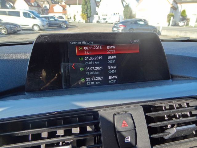 Fahrzeugabbildung BMW 320i Kombi/Pano/2.Hd/Navi/AHK/LED/PDC/