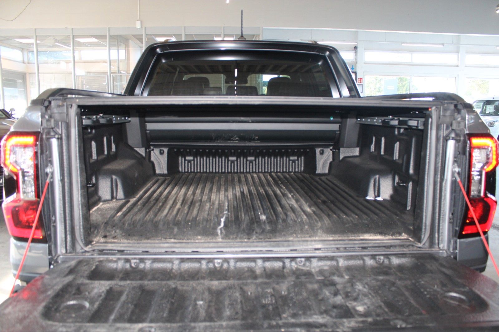 Fahrzeugabbildung Ford Ranger PHEV Wildtrak AHK ROLLO B&O ACC 360°