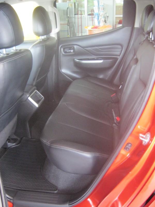 Mitsubishi L200 DK TOP mit Navi 2.2 DI-D 4WD Automatik