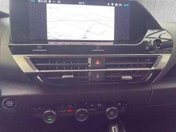 Citroën C4 1.2 PureTech 130 Max HUD+Kam.+KeyLess+LED+SHZ